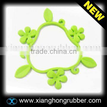 Latest Design Fashion Heart Shape Silicone Placemat and Table Mat