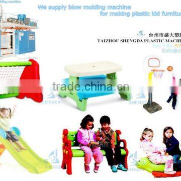 Machine Makes Plastic Playhouse