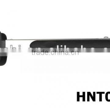 black plastic tong with TPR non-slip handle