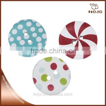 Lovely wooden buttons with pattern for kids playing