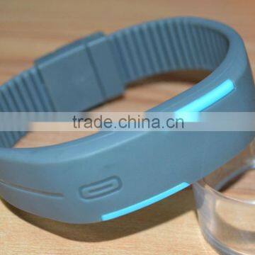 2016 New Fashion Silicone Touch Screen LED Bracelet Digital Wrist Watch For Promotion
