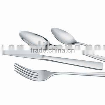 Stainless steel flatware set