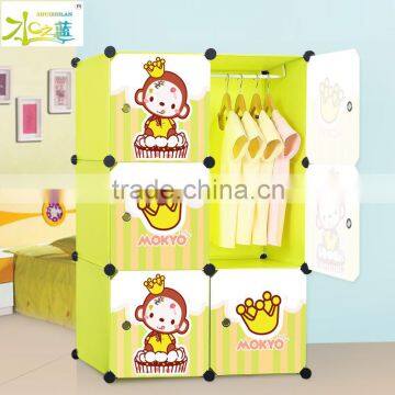 With cartoon picture plastic portable children wardrobe