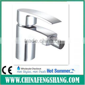 High quality elegent bathroom sanitary ware bidet faucet