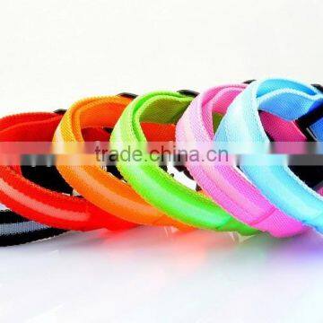 Wholesale Nylon LED Pet Dog Collar & 3 Flashing Mode Night Safty Collars With Replaceable Batteries