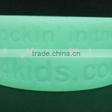 glow in dark silicone bracelet/deboss letter bracelet