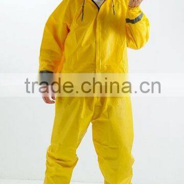 Breathable & Light Non woven Rain wear Suit