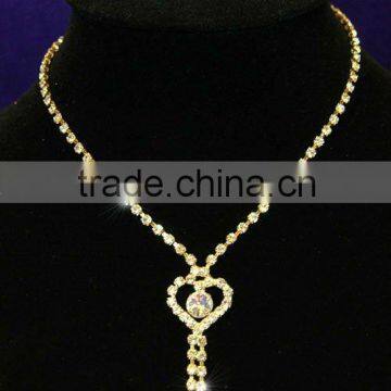 Heart Crystal Rhinestone Gold Necklace Earrings Set CS1045