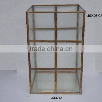 Brass and glass Lantern with square patterns