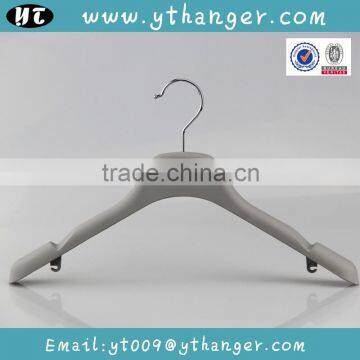 HA1380 antislip plastic tops hanger grey plastic clothes hanger