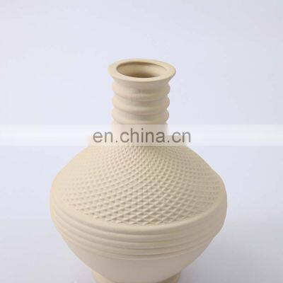2021 Nordic Designed Handcraft Matte Porcelain Ceramic Elegant Bud Vase for Flower Arrange photo-2