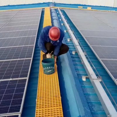 38x38mm FRP Grating Panel for Solar Farm Rooftop Access and Industrial Non-Slip Walkway