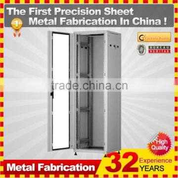 19'' Floor Standing Network Rack Server Cabinet With Lockable Front Door photo-5
