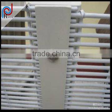 Anping factory supply anti climb prison fence / 358 security fence / 358 fence