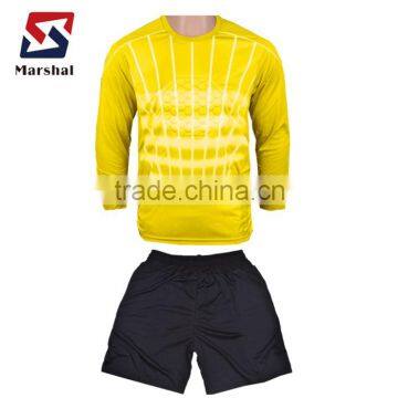 yellow goalkeeper soccer jerseys,wholesale brand name goalie clothing,goalie jersey man suit