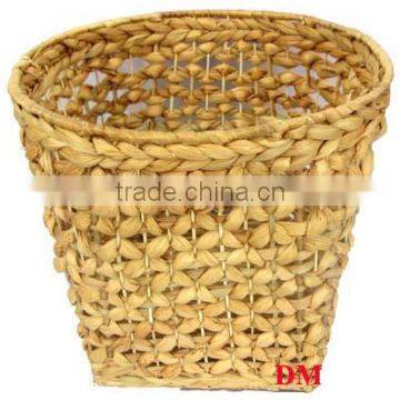 NATURAL STORAGE HAMPER BASKET VERY NICE AND CHEAP