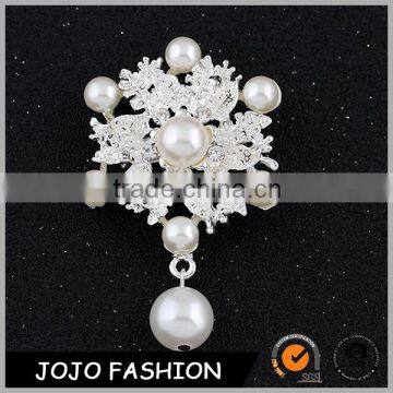 White pearl 925 silver plated brooch pin fashion brooch pin                        
                                                                                Supplier's Choice