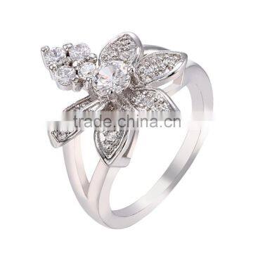 Elegant Women Gold Plated Flower Shaped Rhinestone Lovely Ring for Party