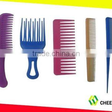 Plastic hair brush comb