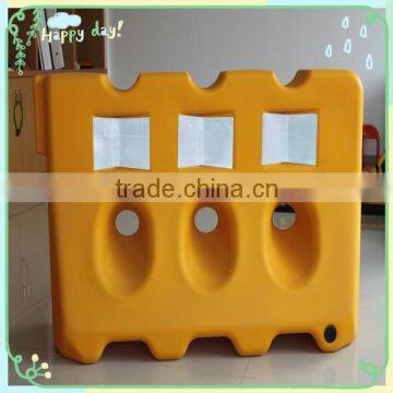High quality portable road barrier safety barrier