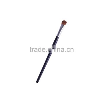 QTII Wooden Handle Eyeshadow Cosmetic Brush