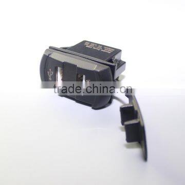 Usb Socket, 12/24VDC Input Current Car Charger Light Socket ' photo-2