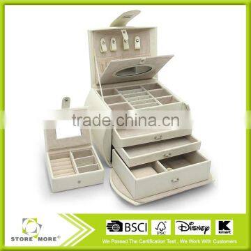 Big Size Sleek Leather Jewelry Box photo-3