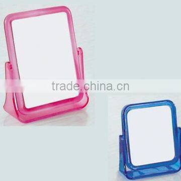 MAKE UP MIRROR