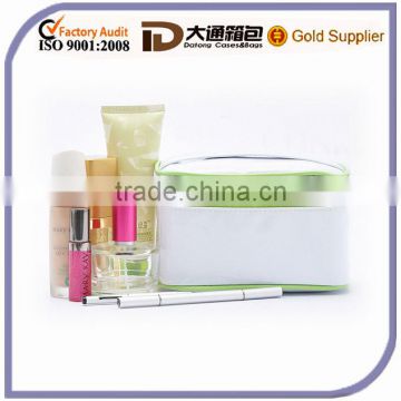 Unadorned middle soft shining corner angle PU cosmetic bag