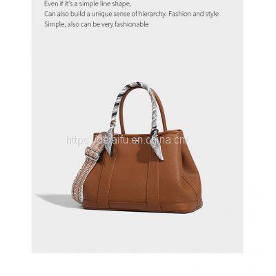 Fashion Design of Female Garden Bag Factory Stock Handbag for Wholesale and Retail photo-3