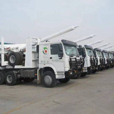 Sinotruk Howo Tractor Truck Log Transport Vehicle