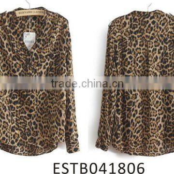 Ladies chiffon v-neck loose leopard print blouse