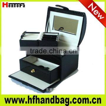 2013 newest china alibaba cosmetic bags cases,lady's box cometic