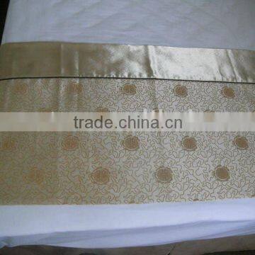 100% Polyester hotel Bed Runner and bed spread