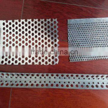 building material CL64 perforated corner