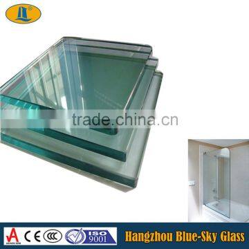 Tempered glass for bathroom splash panels