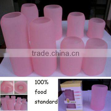 Custom design soft heat proof silicone baby bottle sleeve