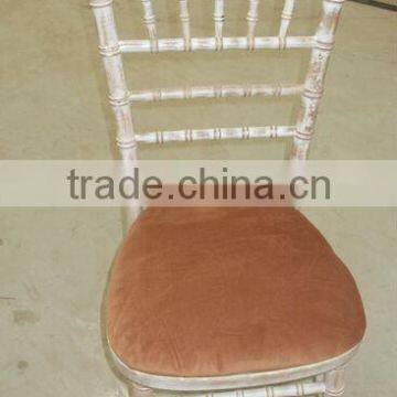 Ivory pad Limewash Chivari Chair for event