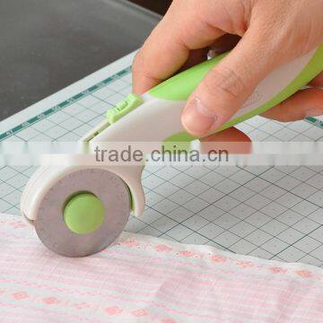 Taiwan 45mm Safety Lock Soft Grip Leather Cutter Rotary Cutter photo-4