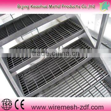 Hot Dipped Galvanized Grating or PVC pool overflow grating