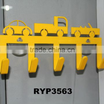 RYP3563 Car shape hooks with suction cups