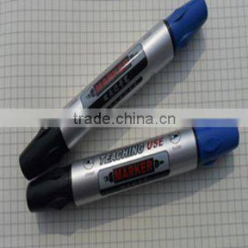 two Double tips permanent marker