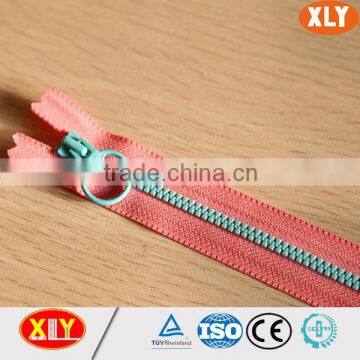 Hot Sale Wholesale Shenzhen Xly Fancy Contrast Teeth Plastic Zipper photo-4