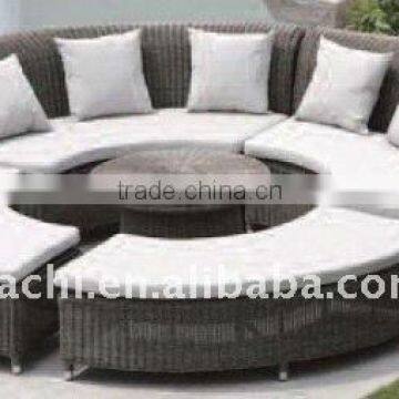 Wicker Round Bed
