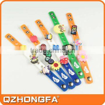 fashion hottest logo charms soft silicone rubber wristband