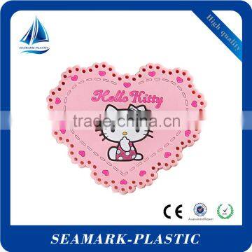 2016 eco-friendly custom design silicone rubber heart shape coaster dringking bar mat