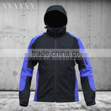 Hooded softshell jacket