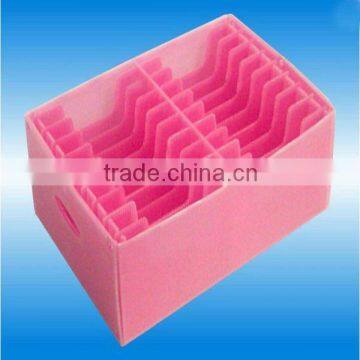 Pink coroplast box with dividers