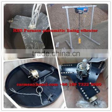 Vacuum induction melting furnace pneumatic sand rammer