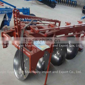 Disc plow manufacturer distrbuting hydraulic traction reversible disc plow for soil first cultivation